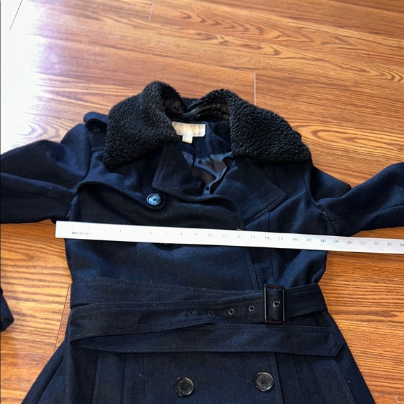EUC MICHAEL KORS Sherpa Collar Wool Double Breasted Coat Size 10 Dark NAVY - Picture 5 of 12